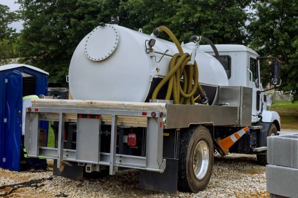 Porta potty rental for outdoor events in Defuniak Springs, FL